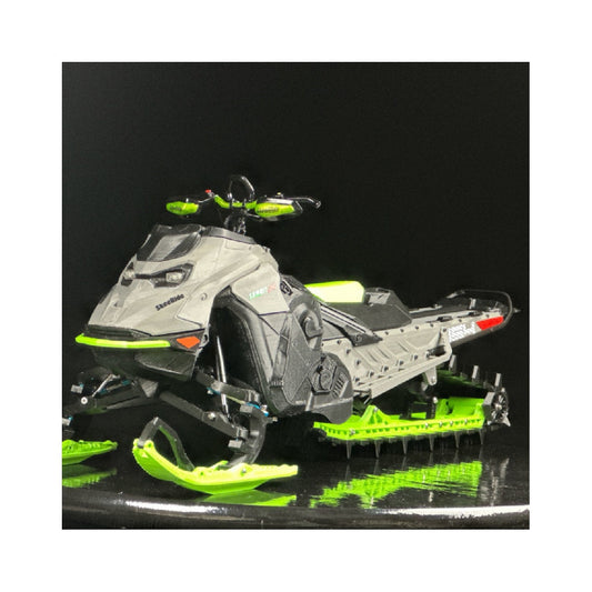 1:6 scale remote control snowmobile